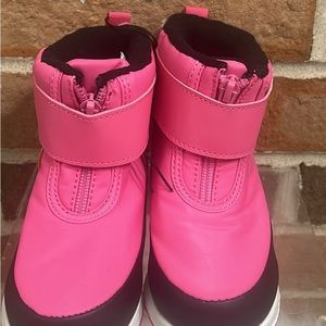 Wonder Nation Toddler Girls Zip Front Boots & Pink Hat with Bow & Pom Poms